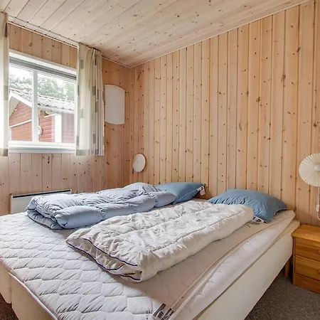 Hébergement de vacances Three-bedroom Holiday In *