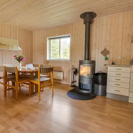 Hébergement de vacances Three-bedroom Holiday In *
