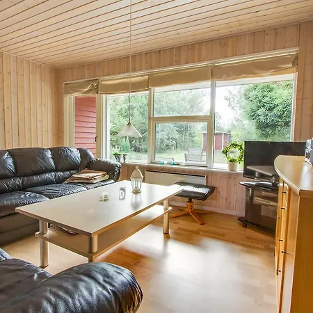 Hébergement de vacances Three-bedroom Holiday In *